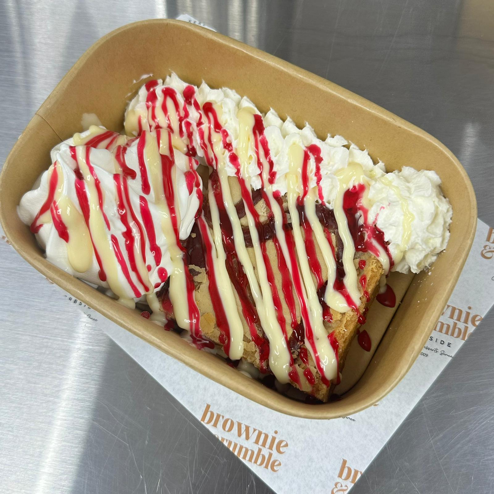 Blondie Tray with White Chocolate & Raspberry