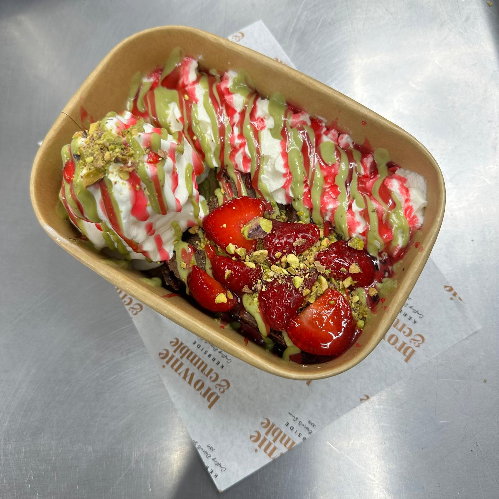 Pistachio & Strawberry Brownie Tray